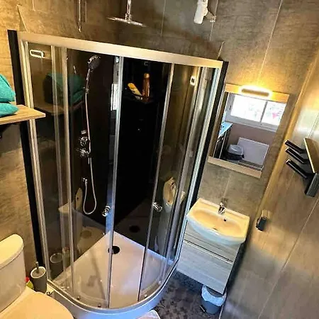 Maisonnette Jacuzzi & Piscine *