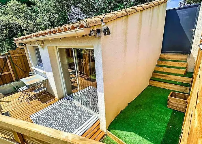 Maisonnette Jacuzzi & Piscine Sussargues