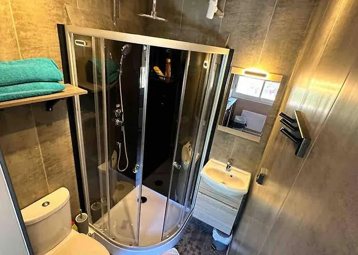 Maisonnette Jacuzzi & Piscine *